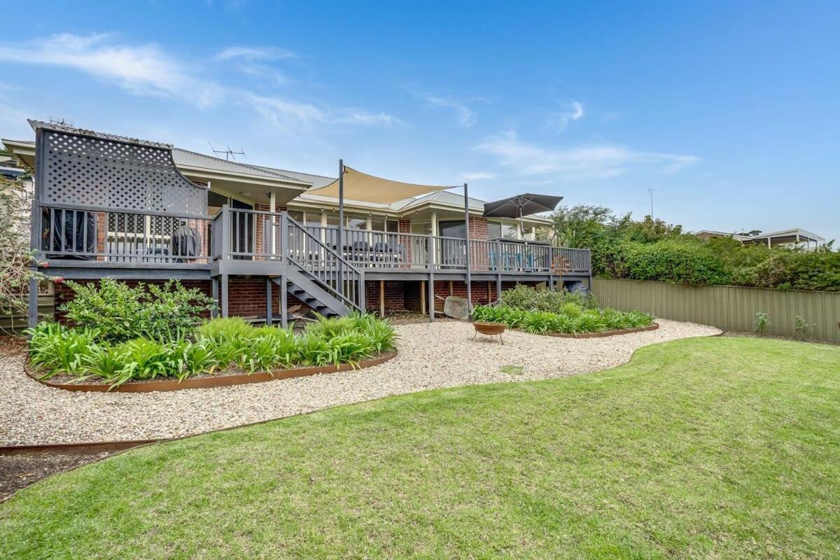 48 Rumbelow St - Byo Linen - Sea Views - Family Friendly Villa Encounter Bay Exterior photo